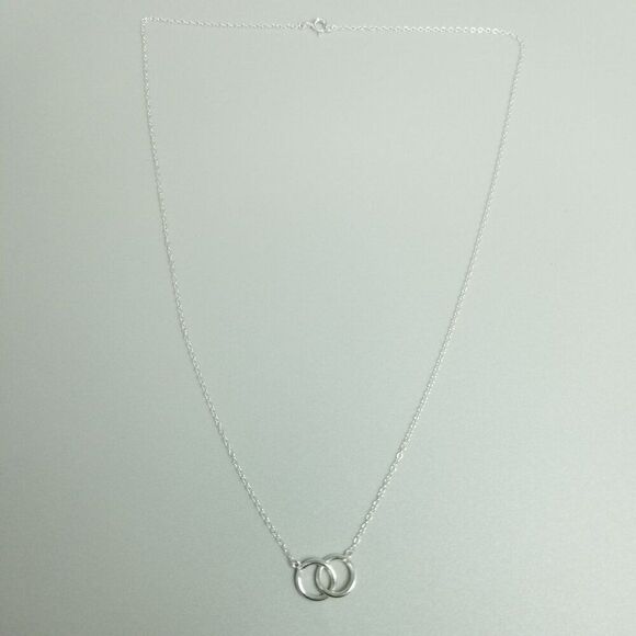 Sterling Silver Interlocking Rings Pendant Necklace, Thin Chain, Dainty, 925 - Picture 8 of 8
